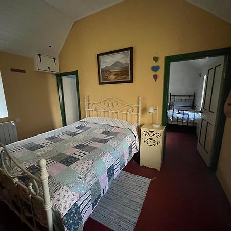 -Going Back In Time- 200 Year Old Farmhouse Creegh エクステリア 写真
