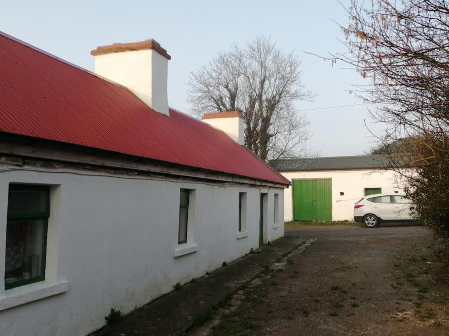 -Going Back In Time- 200 Year Old Farmhouse Creegh エクステリア 写真