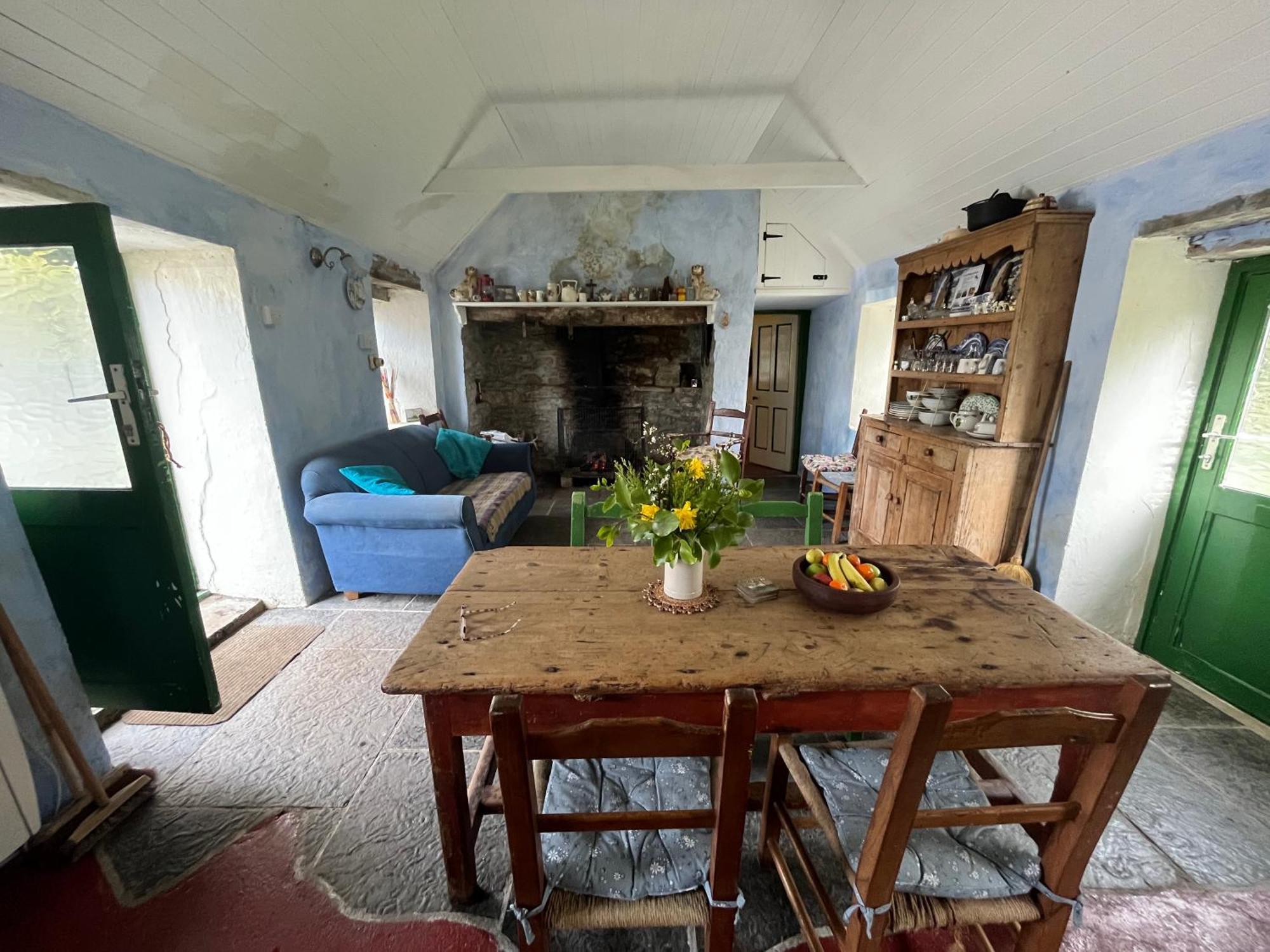 -Going Back In Time- 200 Year Old Farmhouse Creegh エクステリア 写真